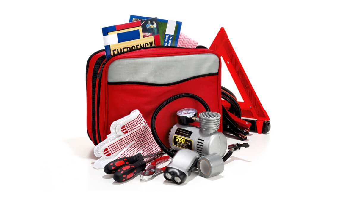 Car Emergency Kit: The Ultimate Guide