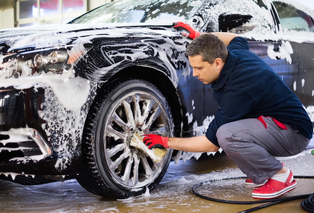 clean car wheels
