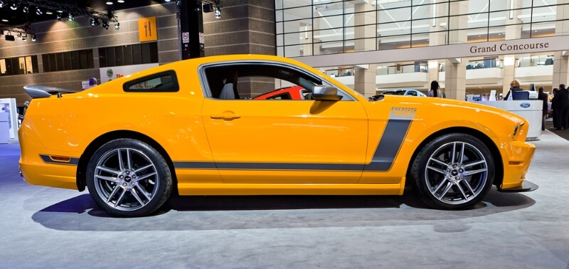 Yellow Ford Mustang Boss 302S