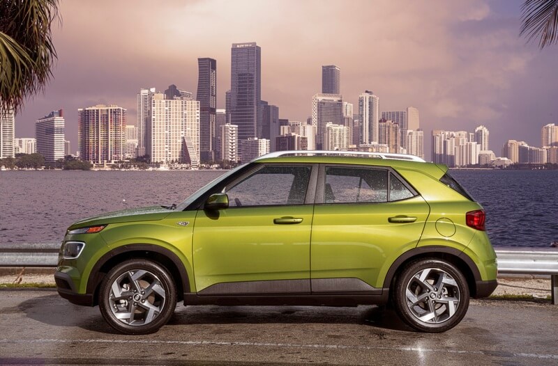 Green 2020 Hyundai Venue with CVT transmission