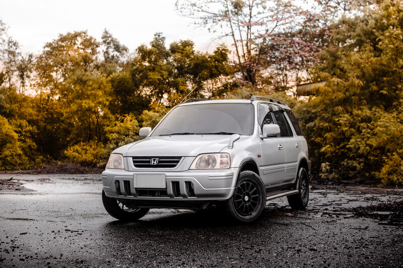 Silver Honda CR-V 1st-gen