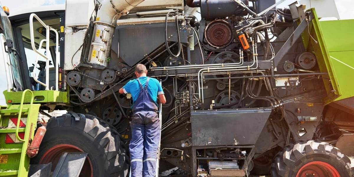 Combine Harvester Maintenance & Repair